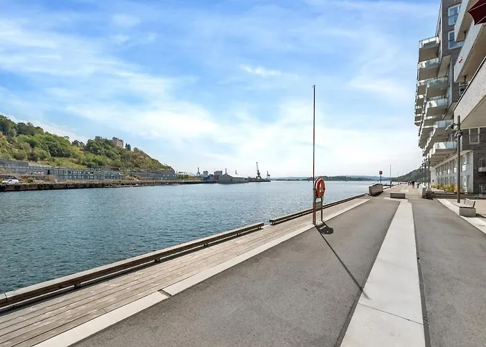 Seaside With Sea View - 2 Sunny Balconies - 6 Pax Lägenhet