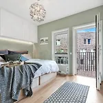 Seaside With Sea View - 2 Sunny Balconies - 6 Pax *