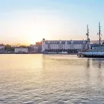 Апартаменты Seaside With Sea View - 2 Sunny Balconies - 6 Pax Осло