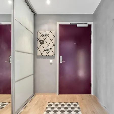 Seaside With Sea View - 2 Sunny Balconies - 6 Pax