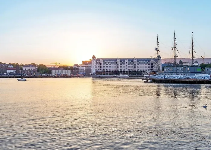 Appartement Seaside With Sea View - 2 Sunny Balconies - 6 Pax Oslo